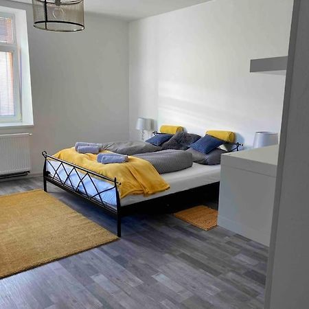 Apartamento B12 - Bohdanecska 12 Pardubice Exterior foto