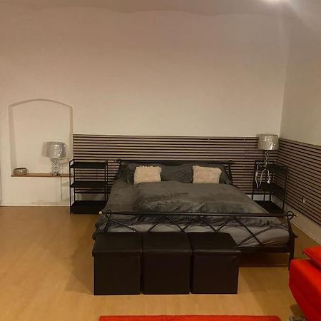 Apartamento B12 - Bohdanecska 12 Pardubice Exterior foto