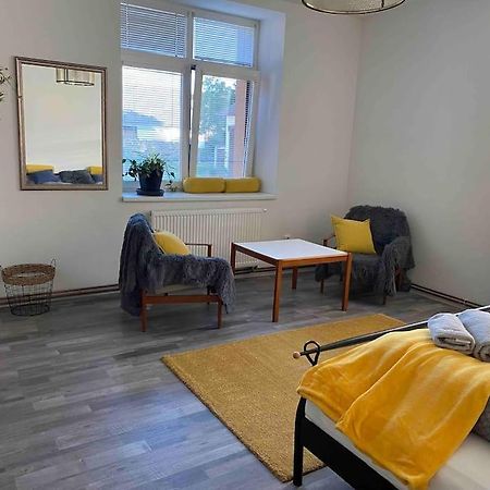 Apartamento B12 - Bohdanecska 12 Pardubice Exterior foto